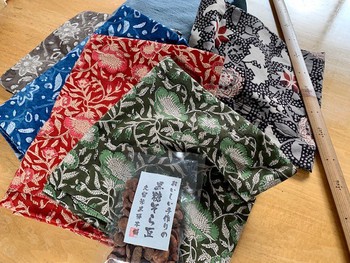 八月スタート。