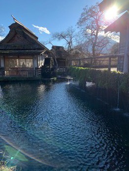 山中湖富士と忍野八海。