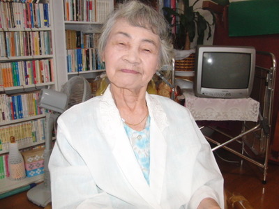 八王子に住む86歳の母は元気にちぎり絵を教えています