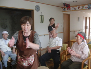 運動会の練習　順送球