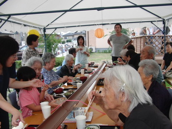 納涼祭・総勢70名の参加