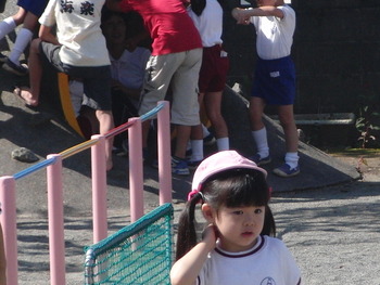 幼稚園の祖父母参観会に出席しました