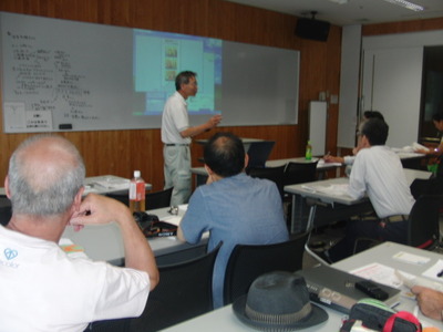 昨夜は団塊創業塾定例会で学びあいました。そして二次会へ