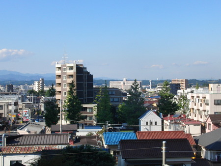 八王子の実家にて・富士市に比べて都会です
