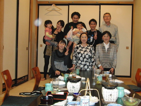 夜はお嫁さん家族とさかなやもち月にて会食でした