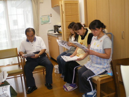 夕方からは施設内研修・介護記録とフォーカスチャーティング