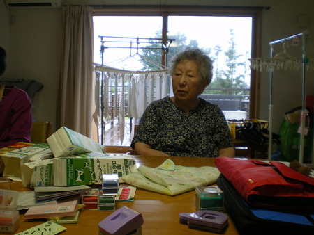のんびりと囲碁や作業慮法に音楽療法で午後は楽しみました