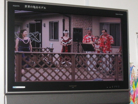 午前中はDVD観賞・グループホームでは脳のトレーニング
