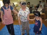今日のレクはスイカ割りを楽しみました　♪♪