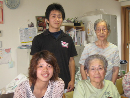 看護学生の来訪者・夏休みの宿題