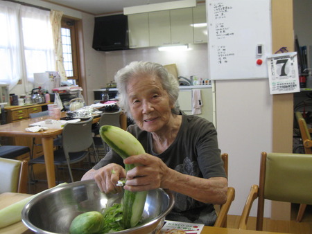 午前中の日常・めいめいが楽しんでいます　☆