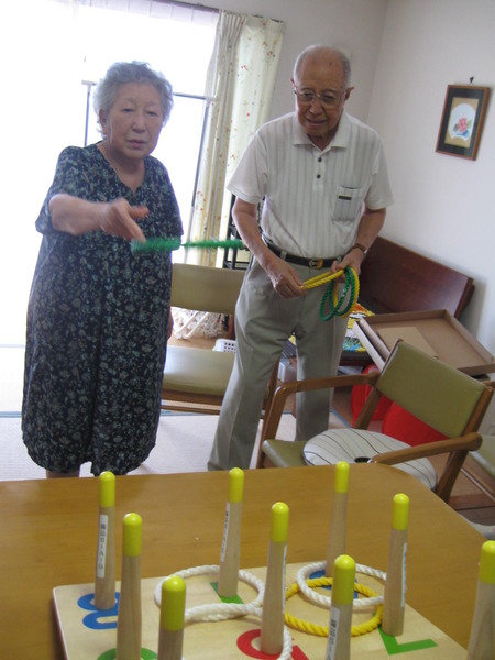 輪投げにチャレンジ・その後は囲碁をのんびりと