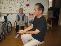 軽体操ボランティア・鈴木啓司氏来訪