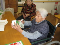 午前中は大正琴のお稽古の音色を聴きながらのんびりと♪♪