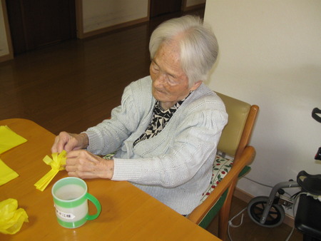 ランチのお手伝いと作品作り