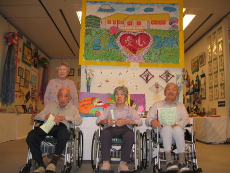 福祉展の見学に午前7名参加。自分たちの力作に感動