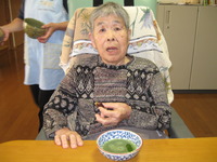 今日のおやつは皆さんでお抹茶を立てていただきました☆