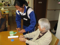 中学生の皆さんと午後はレクで楽しみました