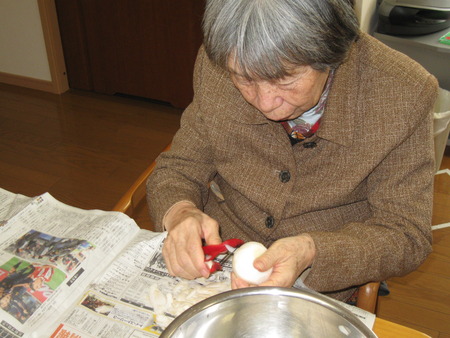 かぶをたくさんいただきました。新鮮なうちに酢漬けにしましょう