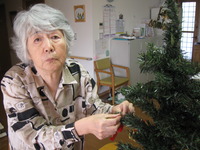 クリスマスツリーの飾りつけとおやつ作り