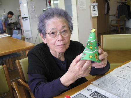 作って遊ぼう！ペーパークラフト・クリスマスツリーを作ろう！