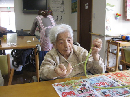 今が旬の水ふきの下ごしらえを皆さんと
