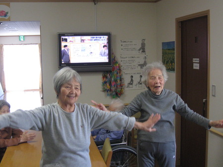 2人3脚の日常です。朝からランチづくり利のお手伝い