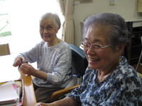 2人3脚の日常・歌ったり折紙を折ったり・七夕飾り