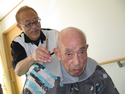 床屋さんのボランティア