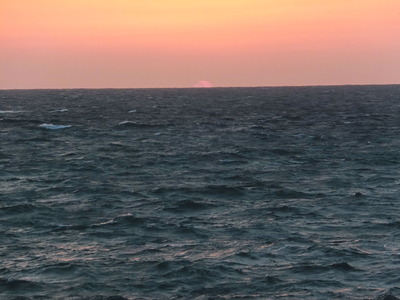 荒れる海　夕陽フォト！