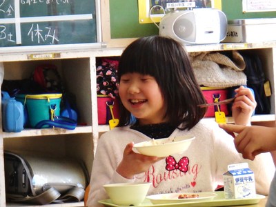 学校給食に「しおかつおうどん」！！