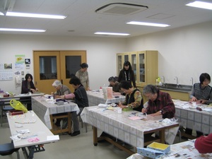 カルトナージュ　（仏の伝統の飾り箱）　を作りました。