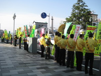 三島市：春の交通安全週間キャンペーンを行いました。