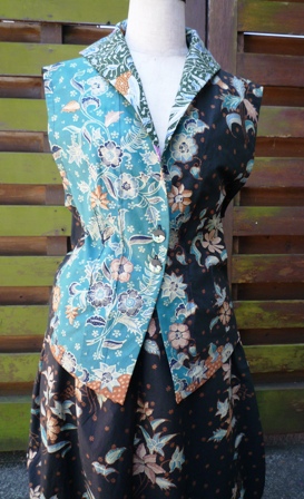 今週までお仕事してまっせ～バティックの洋服　
