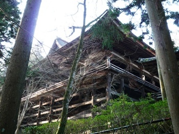 紫式部ゆかりの「石山寺」