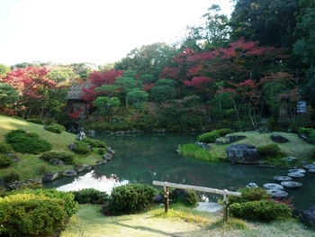 奈良の紅葉～「依水園」の庭