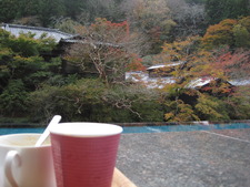 東府やベーカリー＆カフェで足湯＆紅葉狩り