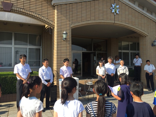 日本フィルコン株式会社様から浄水装置と水素ステーションが青葉台小学校に寄贈されました。