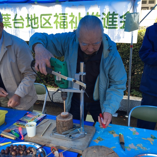 青葉台地区文化祭模擬店部門雨にもかかわらず大盛況で、リユース食器も完璧バトンタッチ