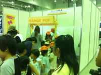 キッズジョブで仕事体験 2014/08/25 08:48:04