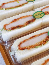 熟成ロースかつサンド