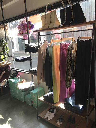 店内