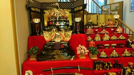 ひな人形の思い出がよみがえりました