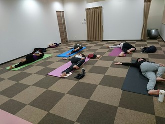 ダイエット、ストレス解消にヨガ