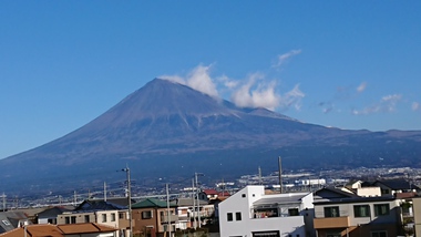 1月ヨガ始めませんか？1月の日程