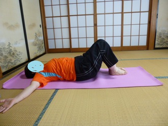 声40:腰、ひざのつらさが９０分で解消 ヨガ個人レッスン　