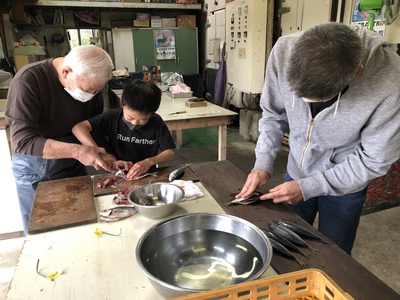 11/16（土）下田を遊ぶ学ぶ講座②干物づくり体験を見学♪