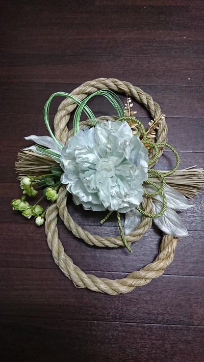 お正月の注連縄飾り。芍薬4ー2YG