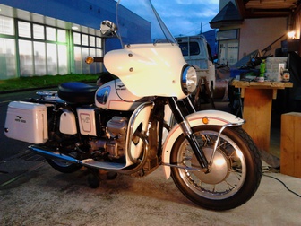 MOTO  GUZZI   1976  V 7