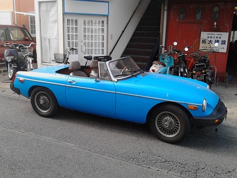 MG  B